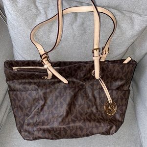 Michael kors monogram tote bag